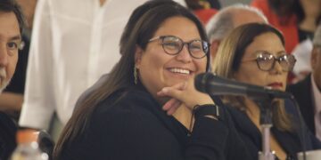 Citlalli Hernández reta a Alessandra en su territorio