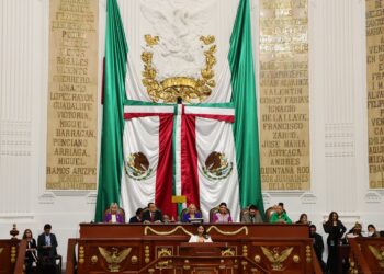 Atayde propone fondo contra baches en CDMX