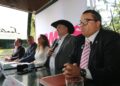 LeBarón cuestiona la división de poderes y exige defender derechos