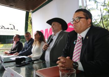LeBarón cuestiona la división de poderes y exige defender derechos